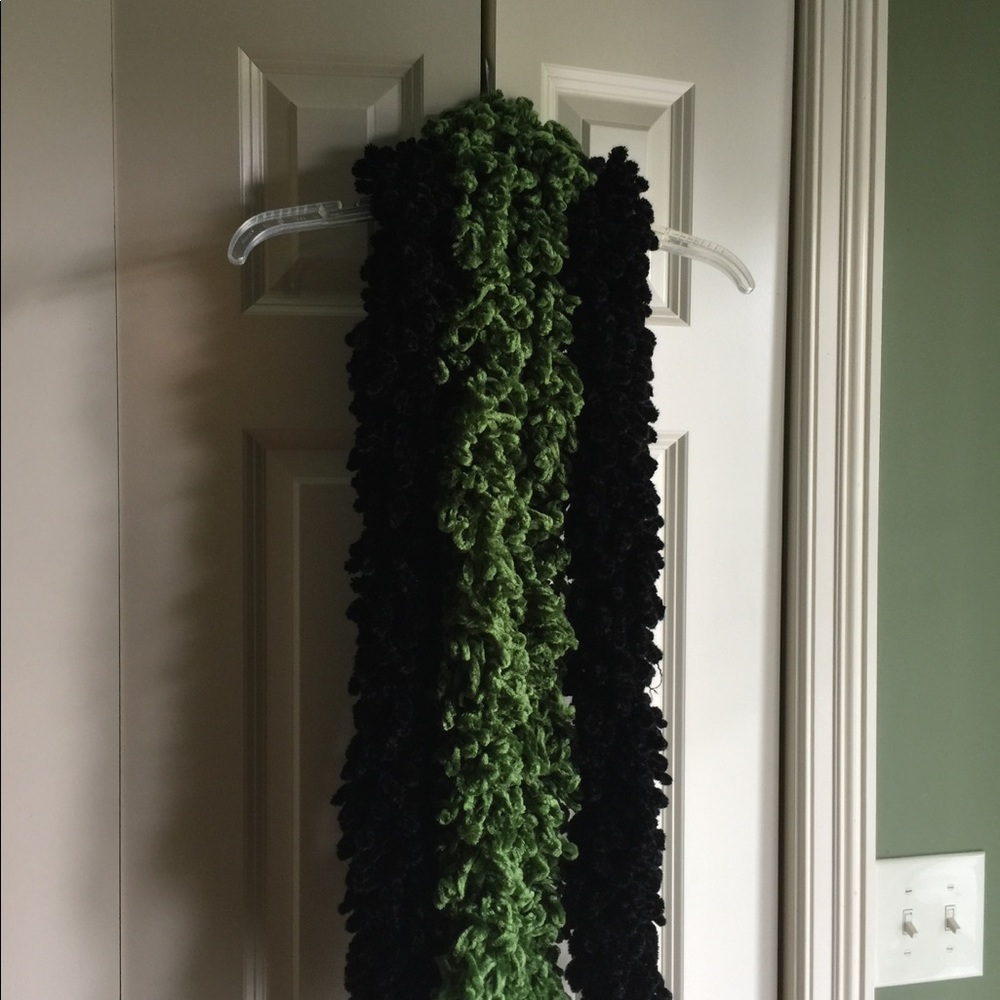 Scarves, set of 2